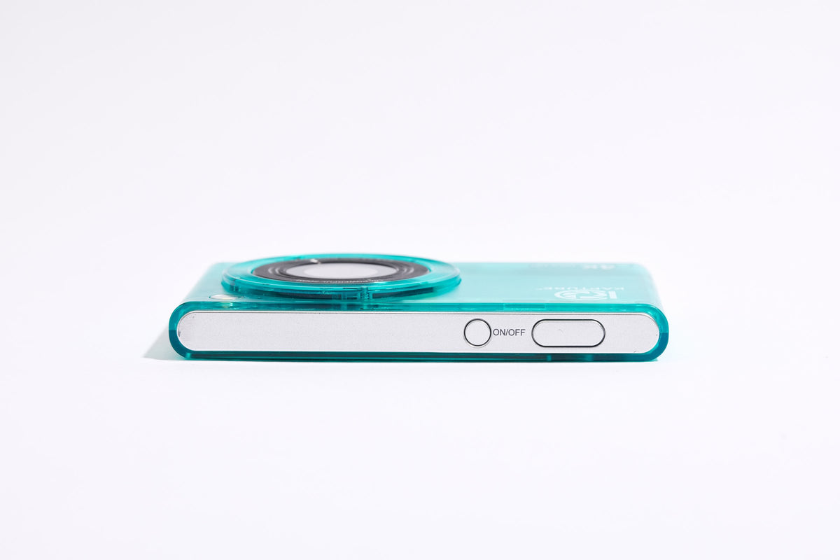 PiX Pocket Camera in Green, top view, 11.8 mm thin